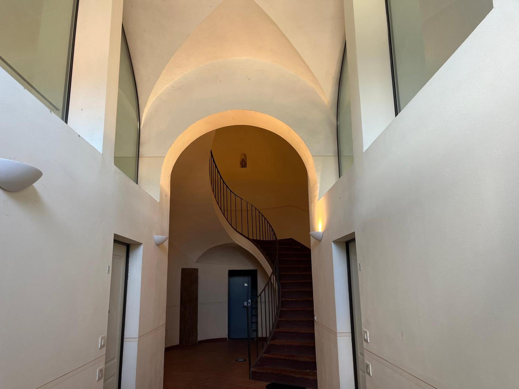 Intero Appartamento Con Giardino In Palazzo Del 1600 坎波加利亚诺 外观 照片