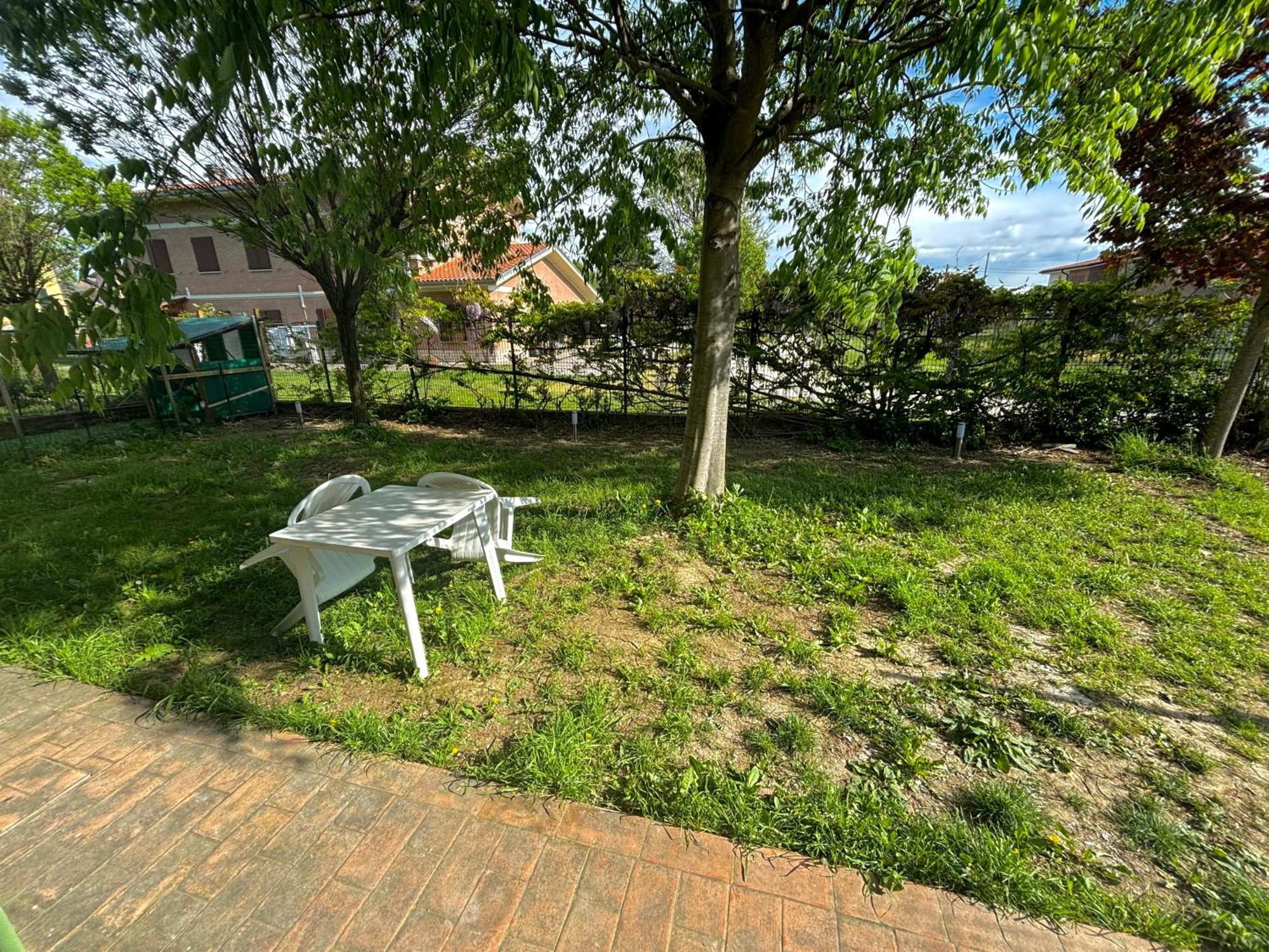 Intero Appartamento Con Giardino In Palazzo Del 1600 坎波加利亚诺 外观 照片