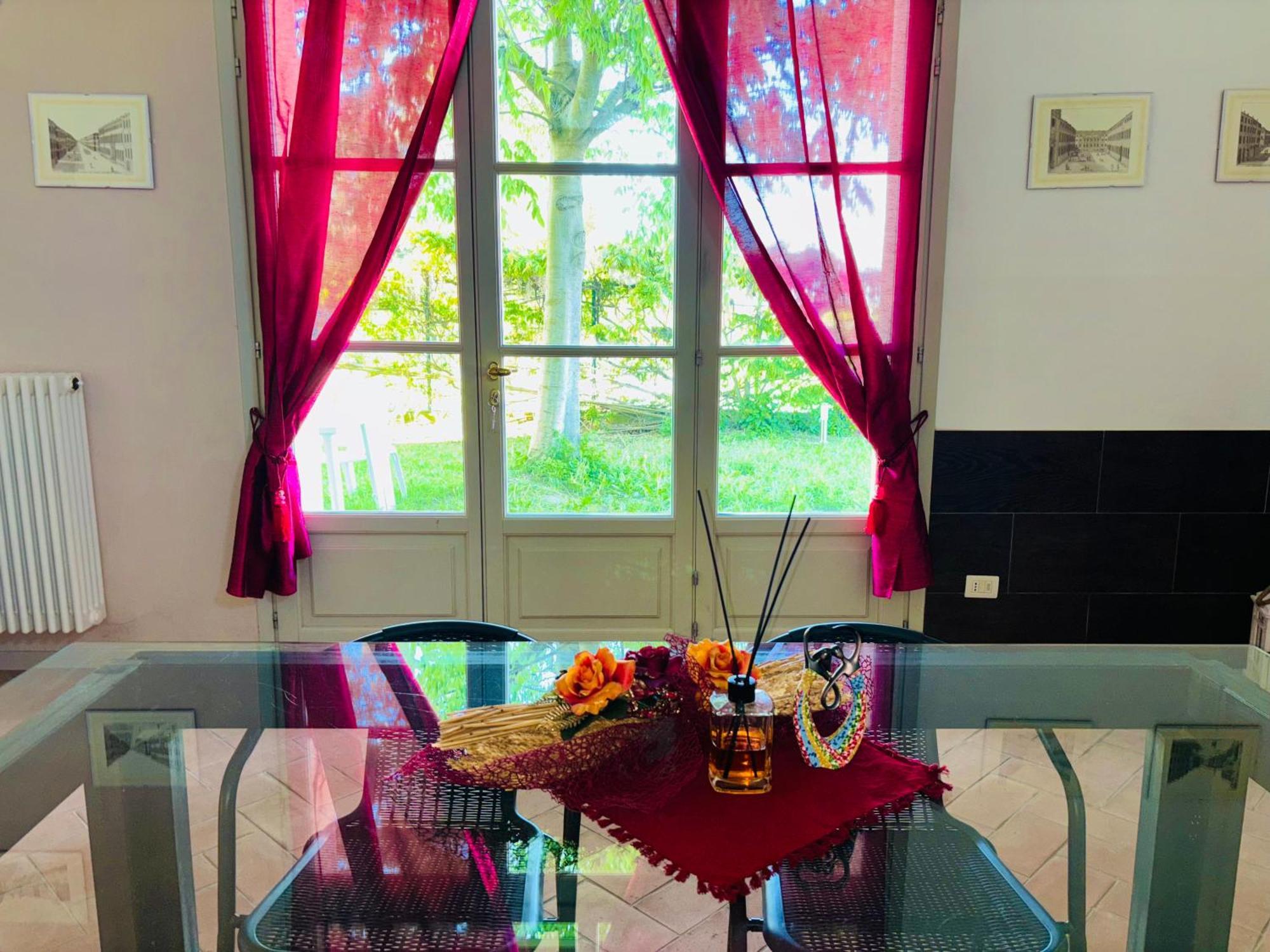 Intero Appartamento Con Giardino In Palazzo Del 1600 坎波加利亚诺 外观 照片