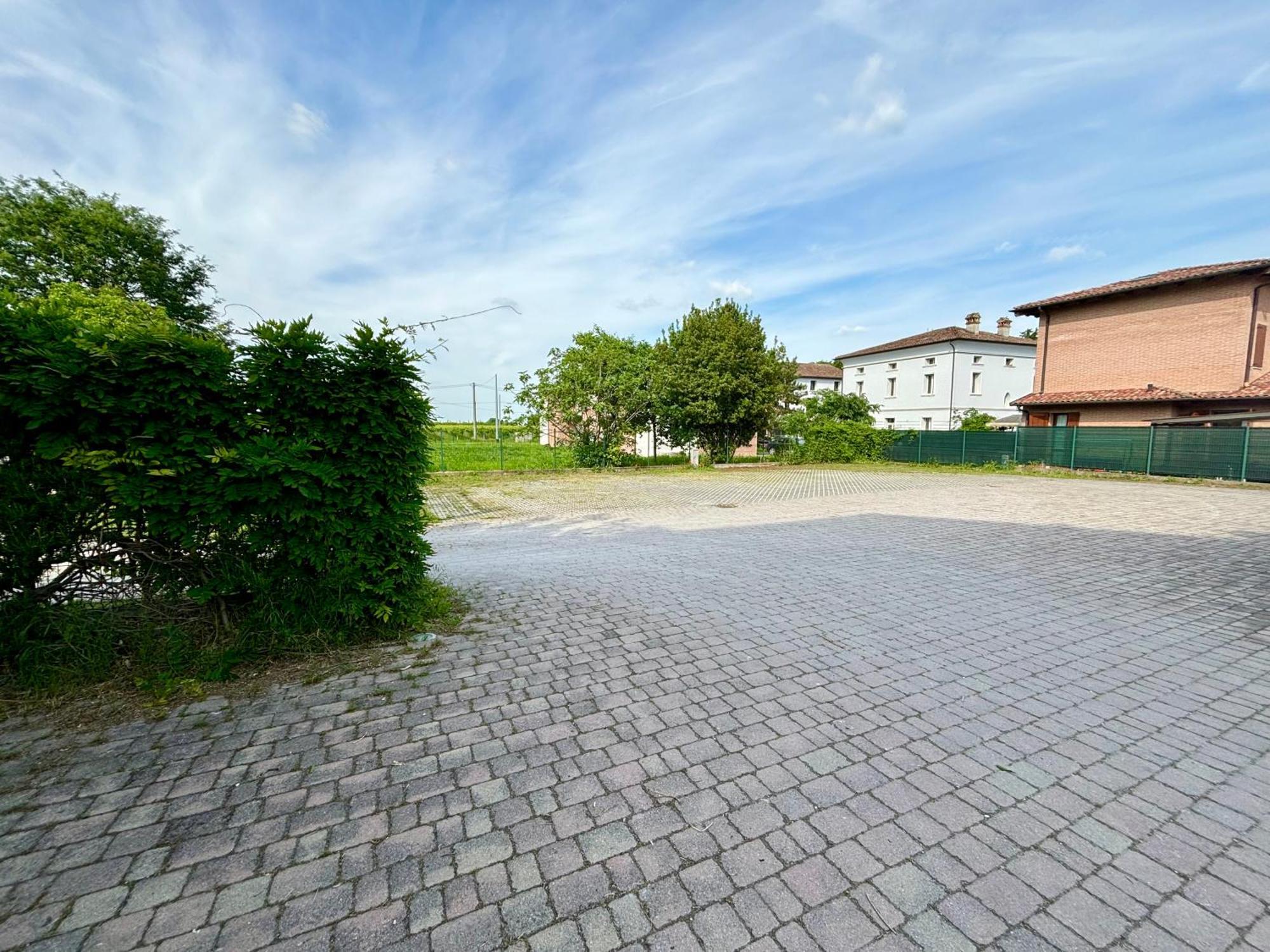 Intero Appartamento Con Giardino In Palazzo Del 1600 坎波加利亚诺 外观 照片